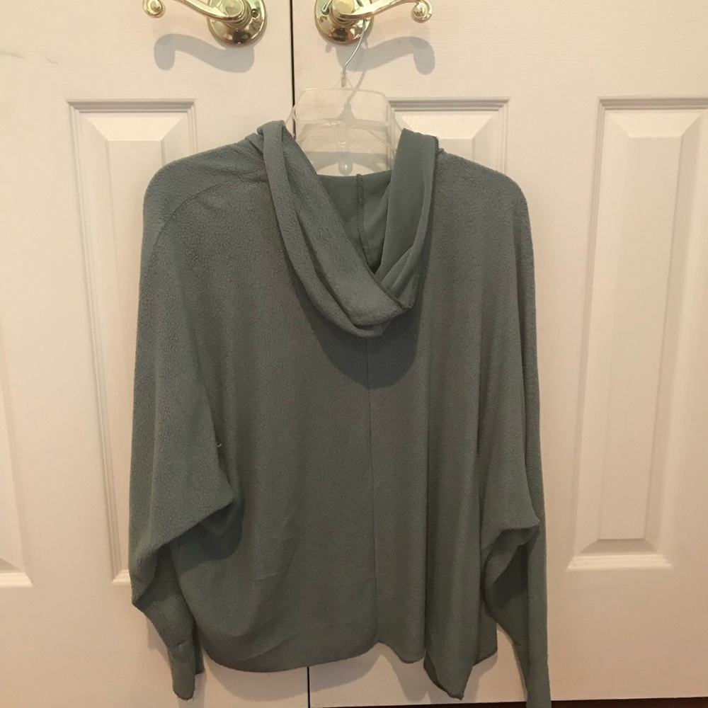 Urban Outfitters Soft Cardigan - Picture 2 of 3